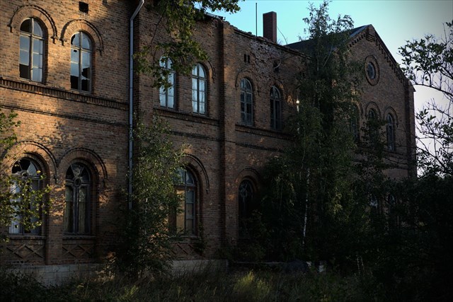 Bahnhof, Rueckansicht