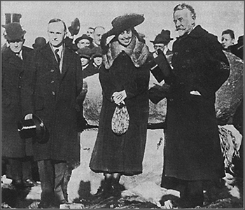 Both halves stacked together on Forefathers Day 1920