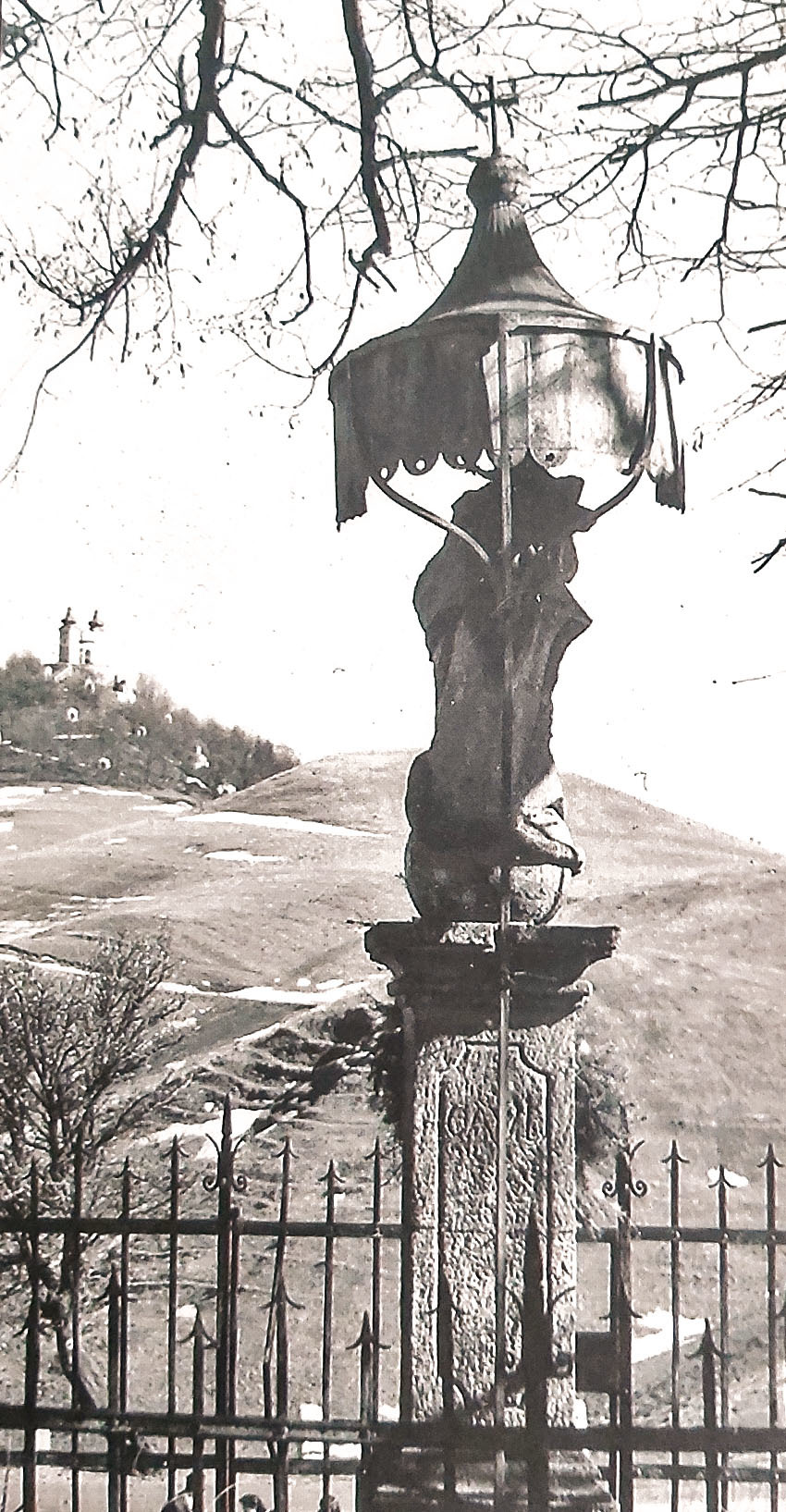 Fotografia: Pohľad od Immaculaty na banskoštivnickú Kalváriu