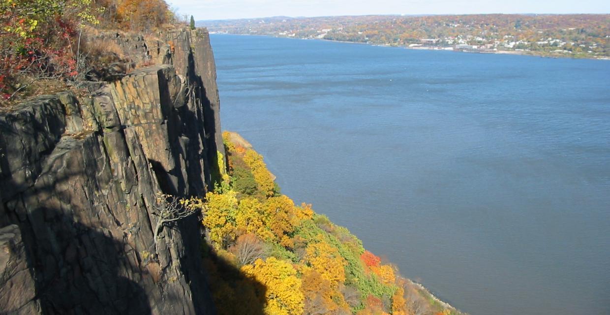 GC700HG The Palisades Interstate Park (Traditional Cache) in New Jersey