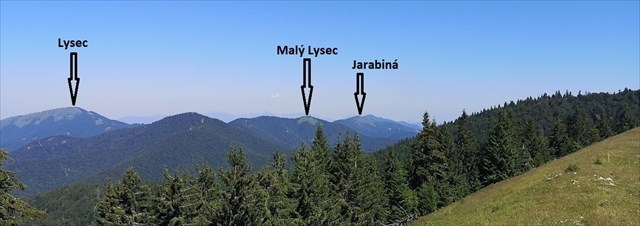Pohľad na Lysec, Malý Lysec a Jarabinú 8.8.2020