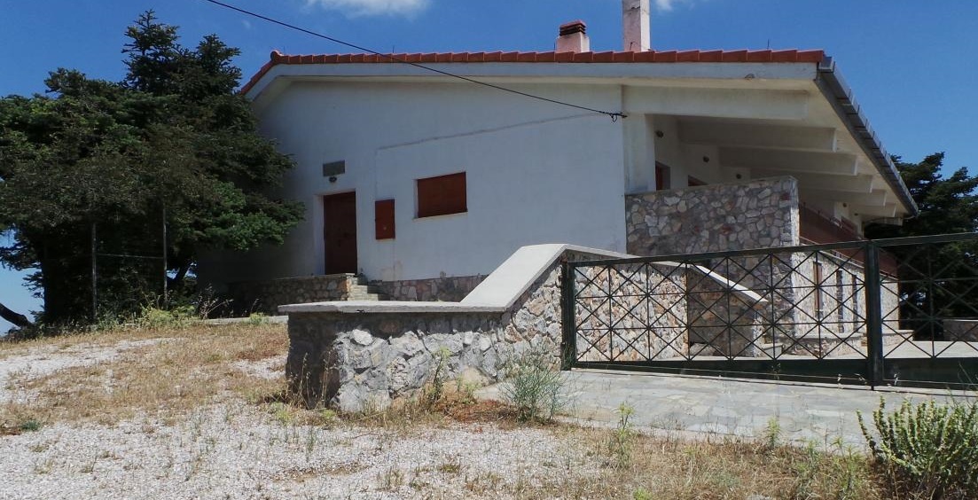 Tsakos