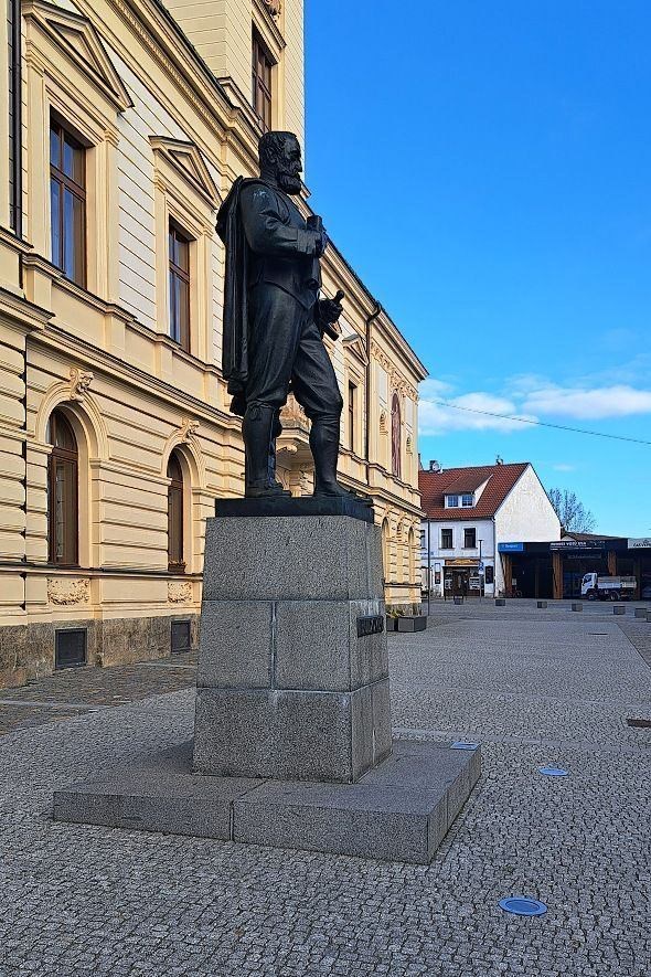 Pomník - Mnichovo Hradiště