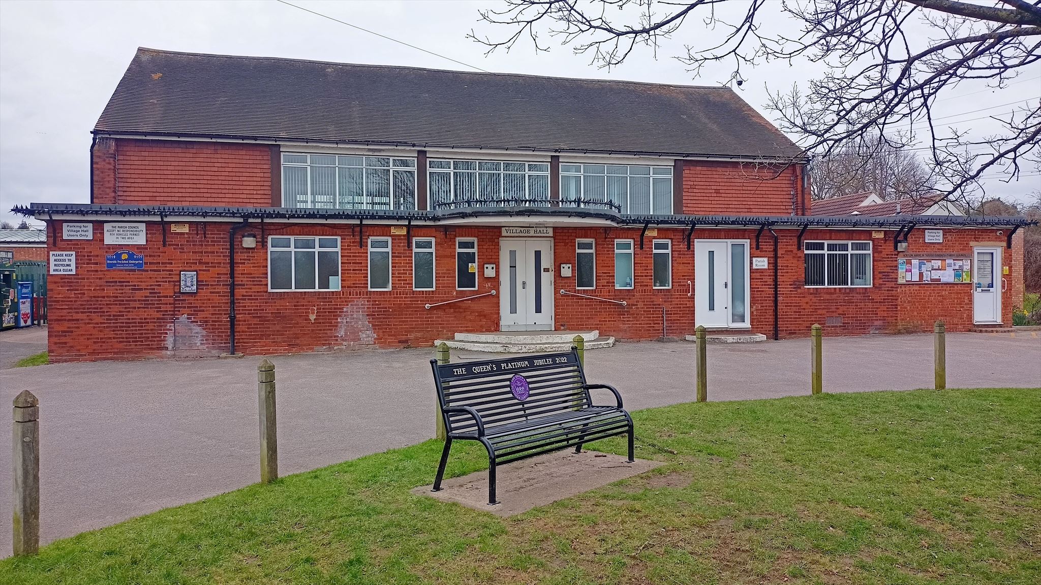 GCA677B Village Hall Series 622 Horton Kirby (the 2nd) (Multicache