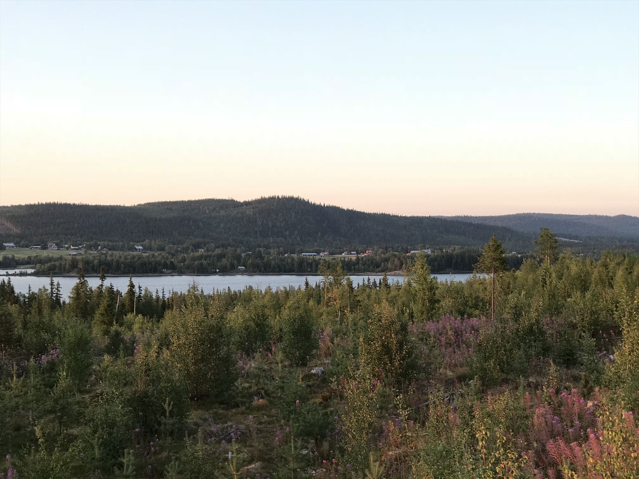 Pauträsk sett från Finnäs.