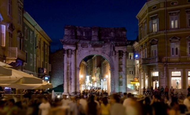 Golden Gate of Pula