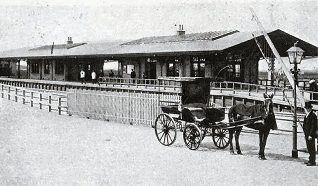 Station Hillegom rond 1900. Maker van de foto is onbekend