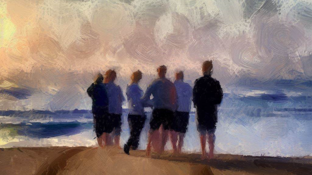 AI genereret billede med Bing - a group of people standing on a beach. Enjoying the sunrise out over the ocean. Ultra realistic painting like P. S. Krøyer stile, the shot is with a lens 35mm f/1.4