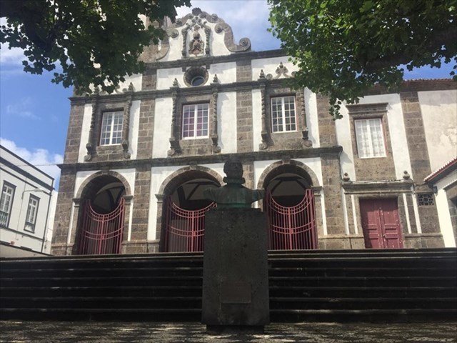 AQUI COLOCA O NOME DA FOTO