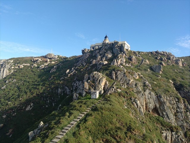 O Faro visto desde o caché