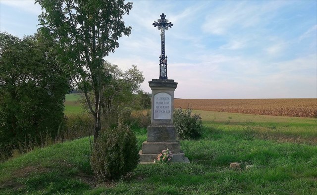 Kříž u Panáčkova mostu
