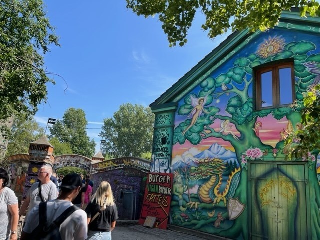 671c940c-060d-4bdb-a434-c269419c8834_l.jpg (640×480)