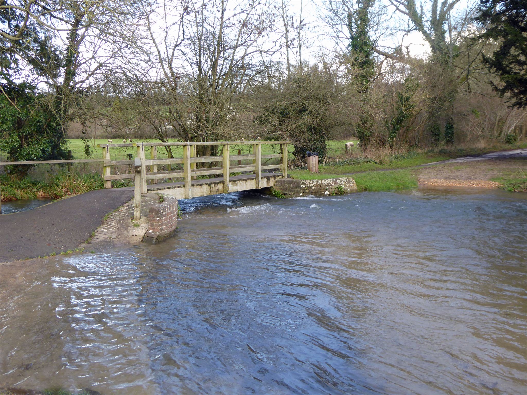GC6B9VW Little Bridges 792 Charminster (Traditional Cache) in