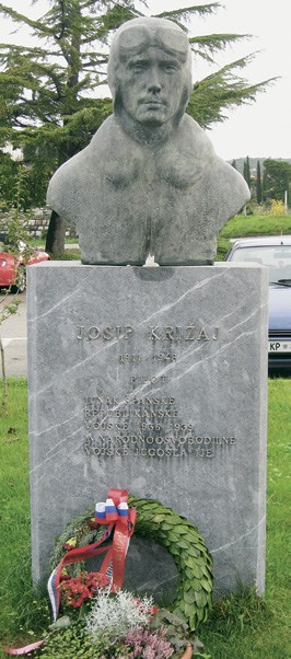 Spomenik na portoroškem letališču