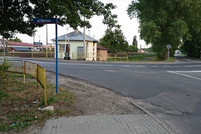 Widok na stację od strony ulicy Zbożowej
