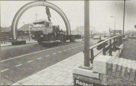 Opening regenboogbrug