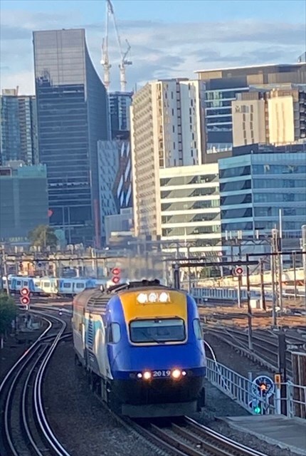 Sydney bound XPT approaching the Railway Viewing Platform