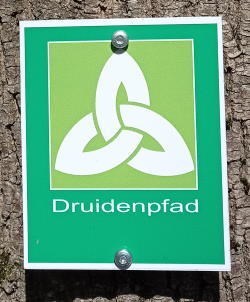Wegweiser Druidenpfad