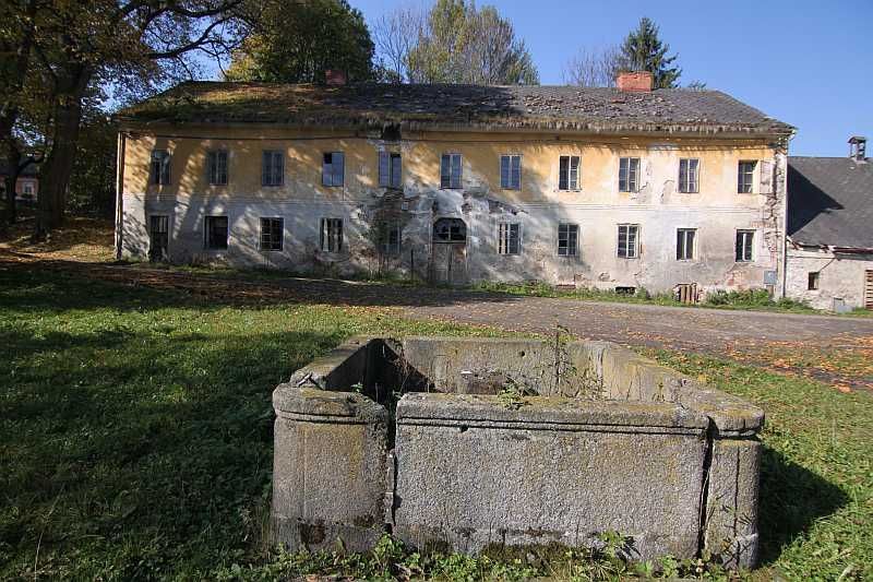 Palvínovský zámek před rekonstrukcí