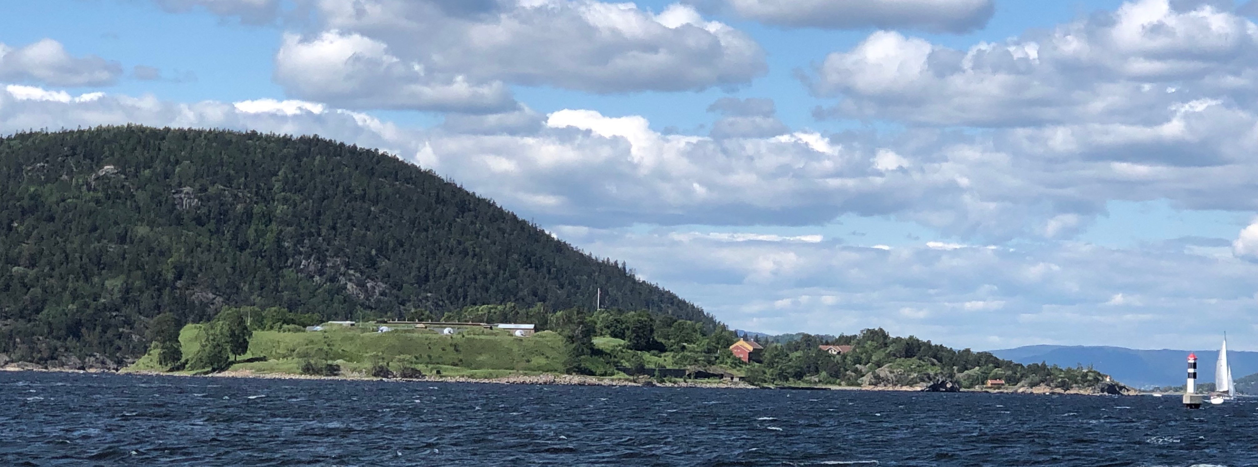 Oscarsborg fortress seen from the ocean