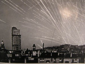 Flakfeuer über Stuttgart