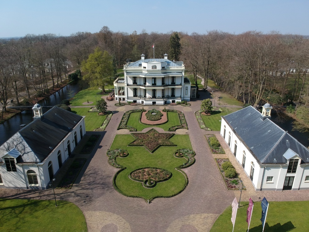 GC877P5 Kasteel De Vanenburg (Multicache) in