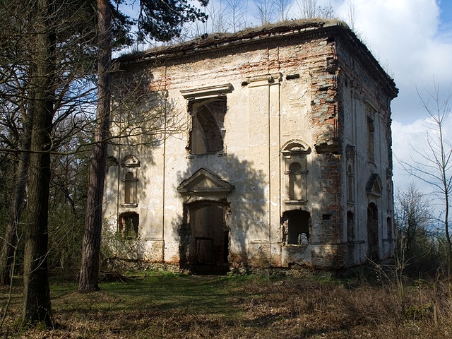 torzo kaple sv. Jana nepomuckého