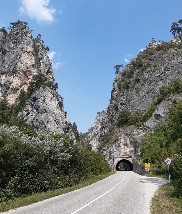 Sutjeska 01