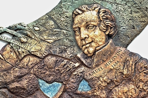 Plastika: V. Oravec, foto: Ján Petrík