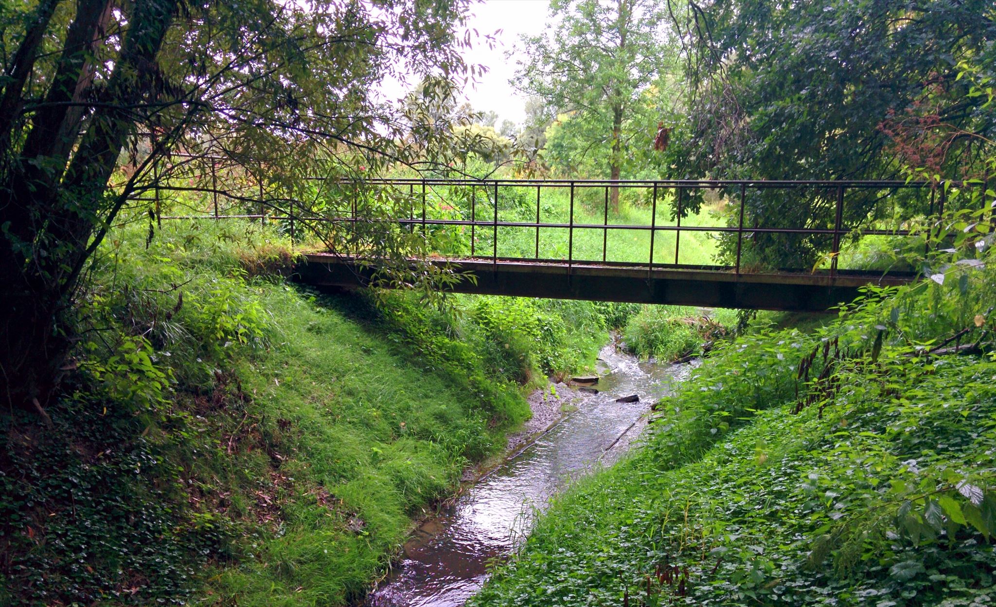 Vodní křížení Mlýnky a Butovického potoka