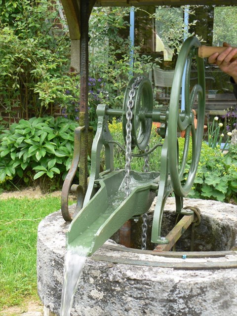 Pompe à chapelet en fonctionnement