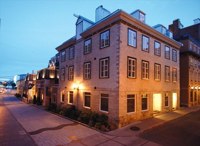 Auberge Saint-Antoine sur l îlot Hunt comme vous pouvez le voir maintenant Auberge Saint-Antoine sur l îlot Hunt comme vous pouvez le voir maintenant