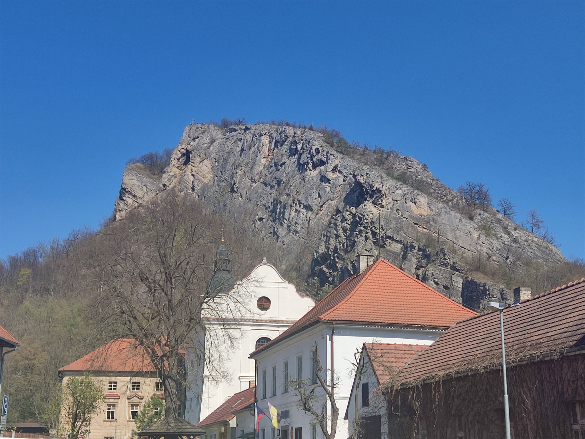 Svatý Jan pod Skalou