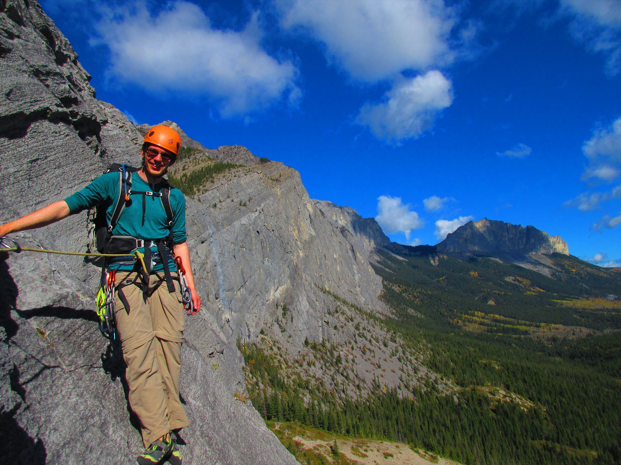 【中古】 Climbing the Mountain KurtVanSickle GC6HH0T Grey Waves (5.8, 140 m) (Traditional Cache) in