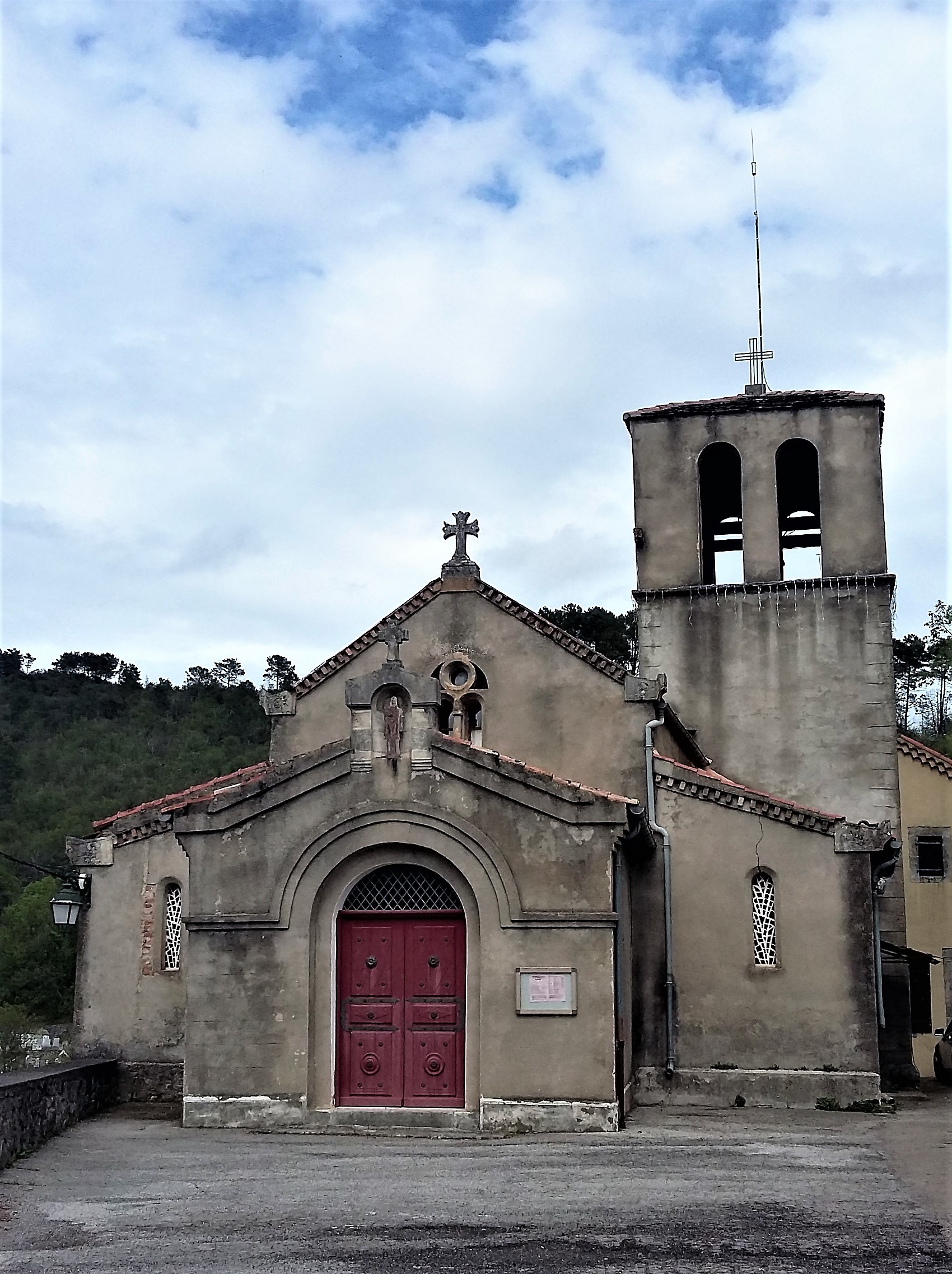 GC7P2TV Eglise de Sainte Cécile (Traditional Cache) in Occitanie, France created by sdgfab