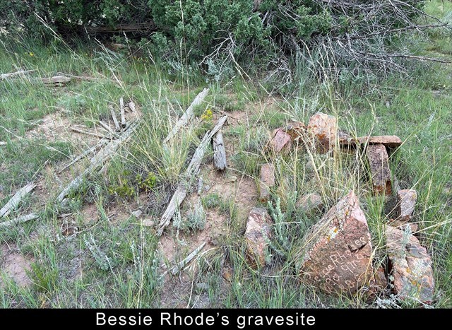 Bessie Rhodes gravesite