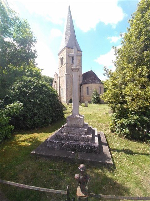 War Memorial, Aubourn