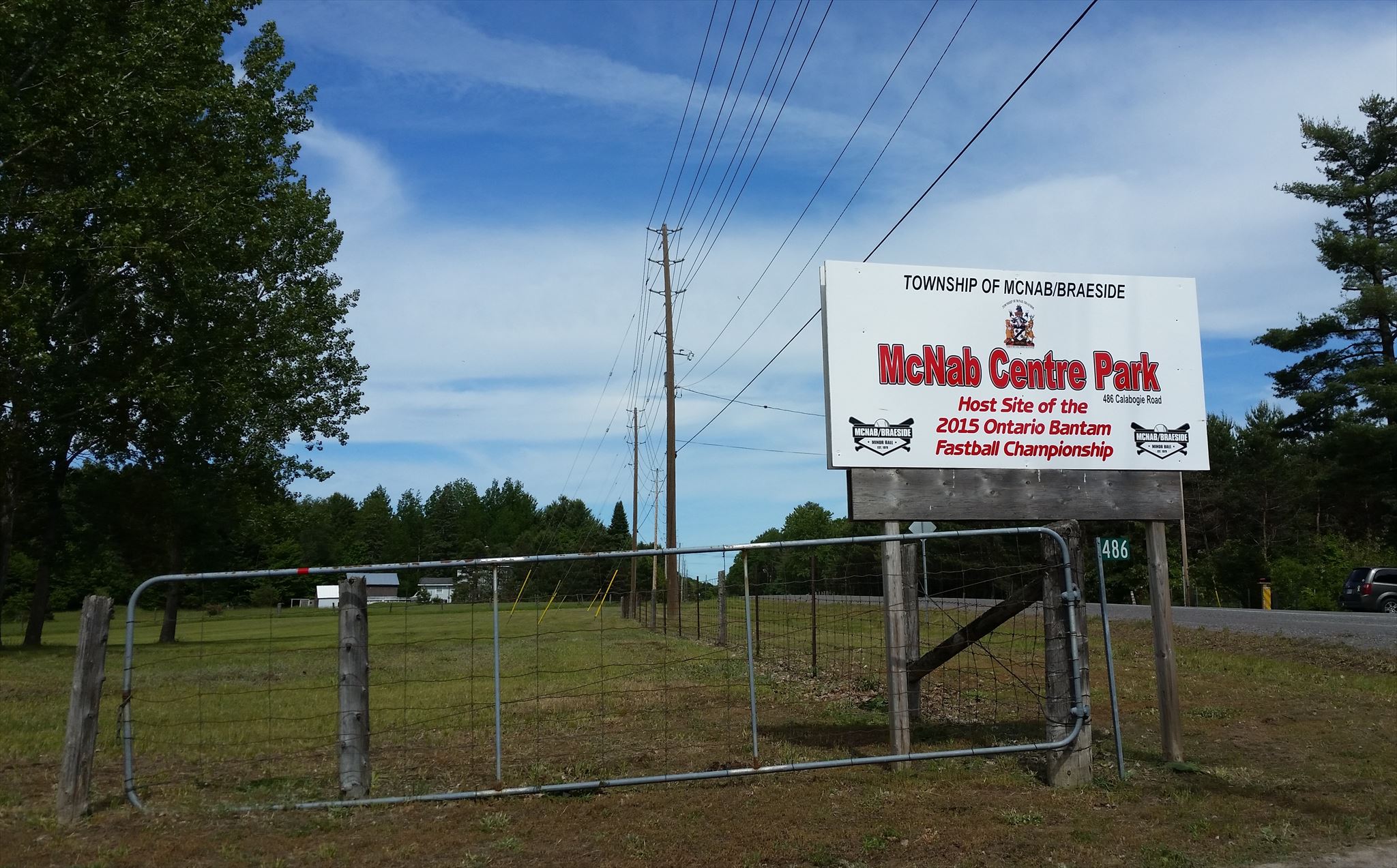 GC6KTHF McNab Centre Park (Traditional Cache) in Ontario, Canada