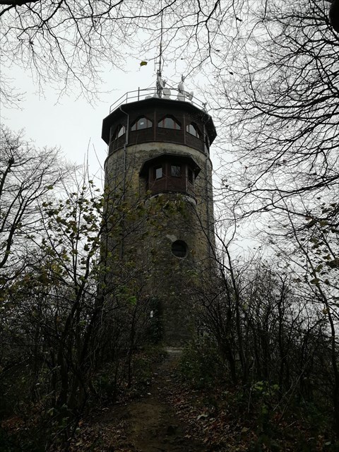 Zadní strana rozhledny