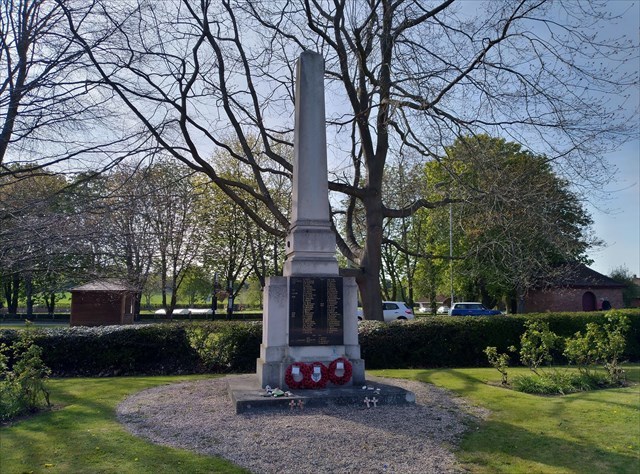 War Memorial, Lowdham