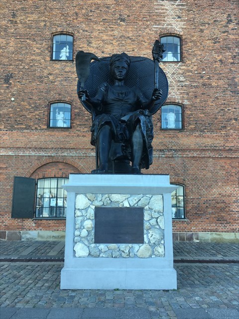 b8b084dd-1159-4adc-901c-0fe38e1b24e4_l.jpeg (480Ã—640)