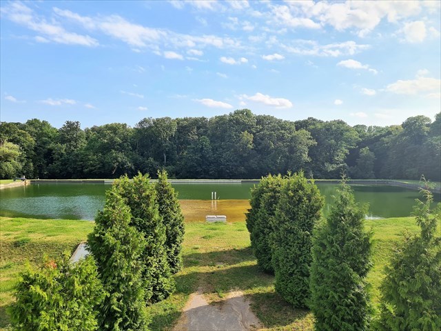 Ein Pool für Götter