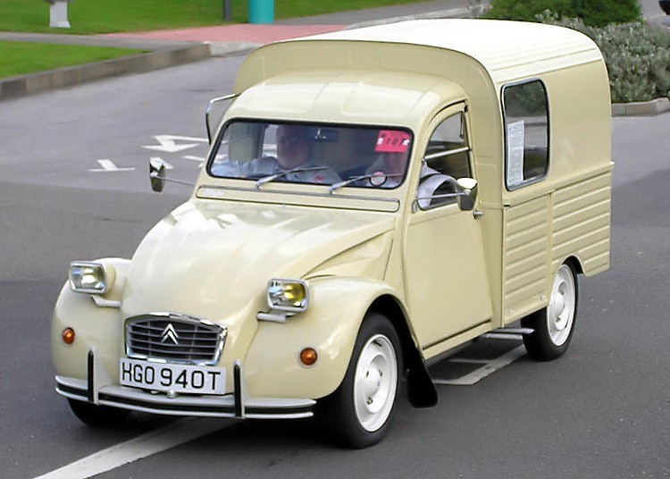 Citroën 2CV AK400