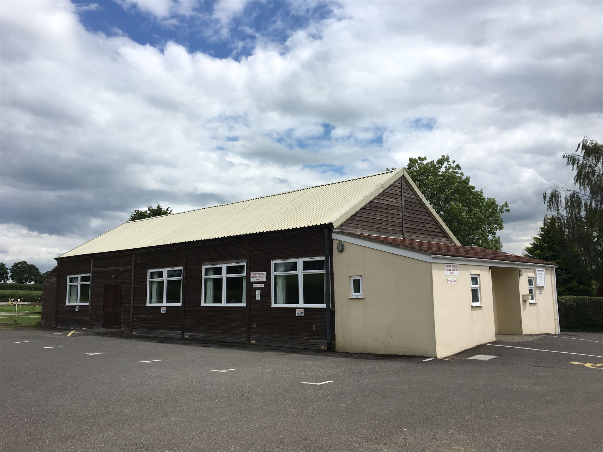 GC6NW9Z Village Hall Series 47 Trudoxhill (Multicache) in South