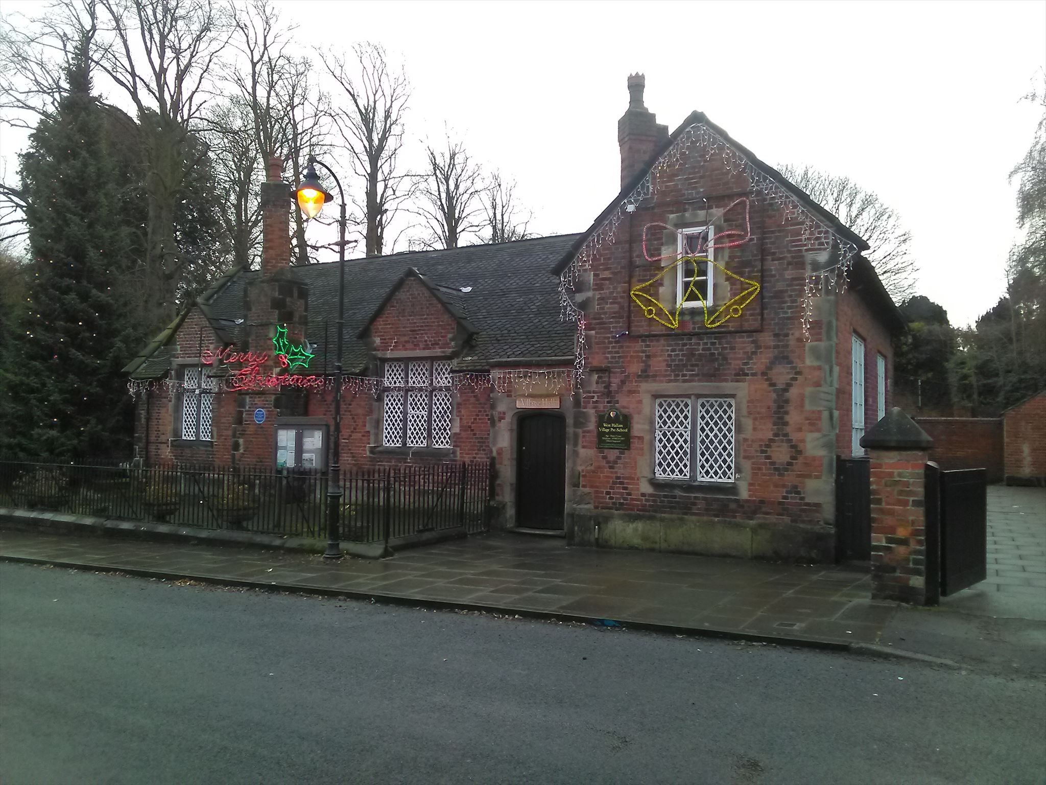 GC7FNA6 Village Hall Series 104 West Hallam (Multicache) in East