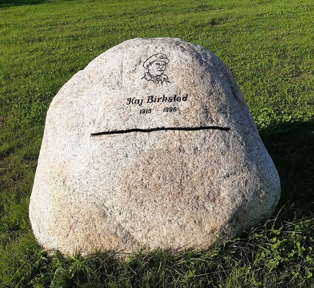 Mindesten for Kaj Birksted