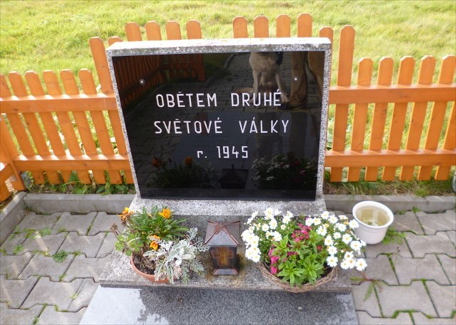 Pomník obětem války