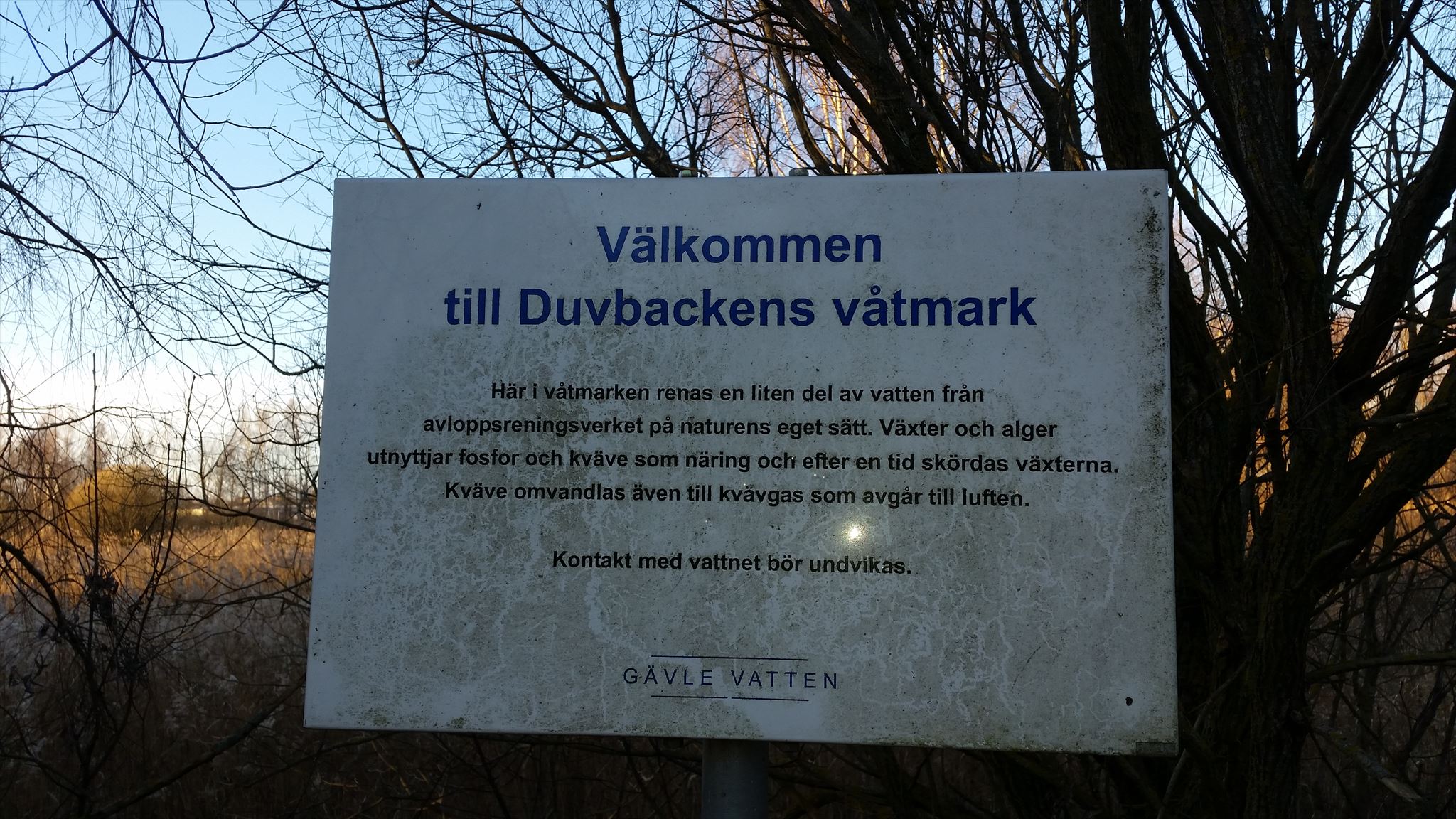 Skylt vid Duvbackens våtmark