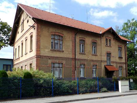 Správní budova bývalých antracitových dolů