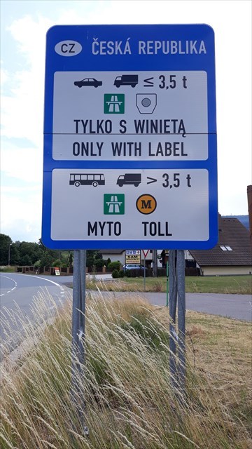 Informační tabule o mýtném v ČR